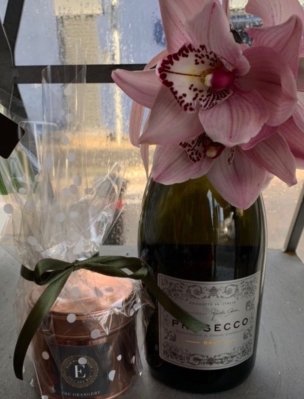 Prosecco & Candle Gift Set