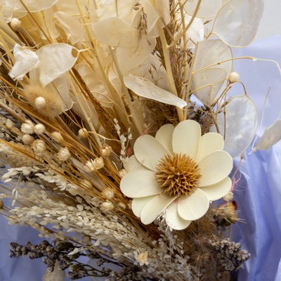 Pure and neutral dried  bouquet