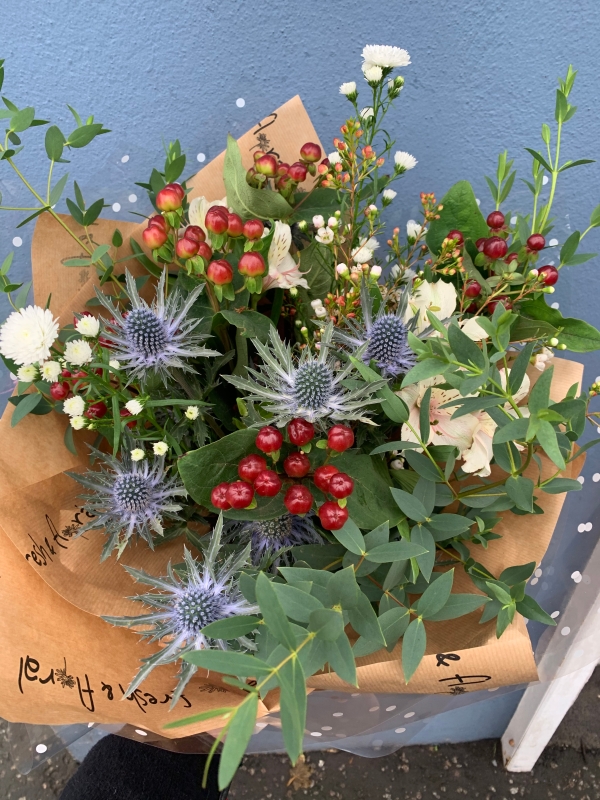 Christmas thistles and berry bouquet