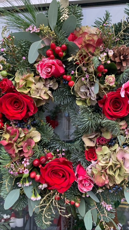 Luxury December Fresh Flower Wreath