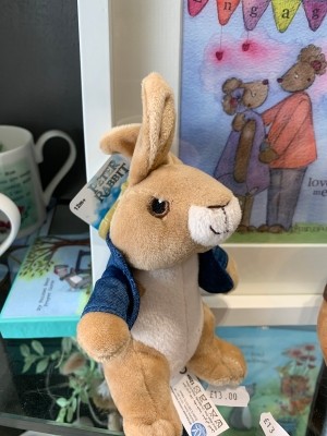 Peter rabbit super soft pram hook