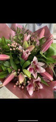 Pink lilies Bouquet