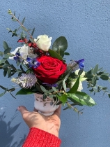 Coronation vintage tea cup arrangement