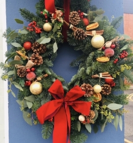 Luxury Red & Gold Fresh Wreath