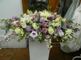 Florist choice superior casket tribute
