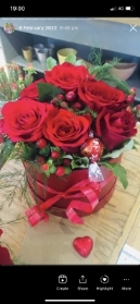 My sweet Valentine red rose hat box with chocolates