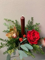 Small candle arrangement
